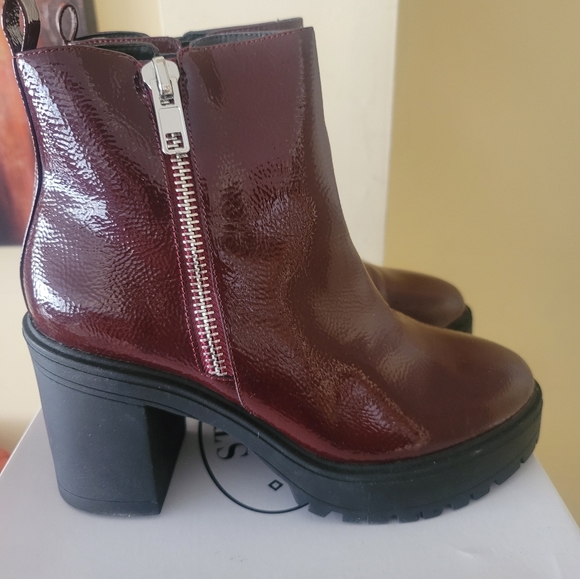 Steve Madden Burgundy Turbo Booties - Picture 7 of 8